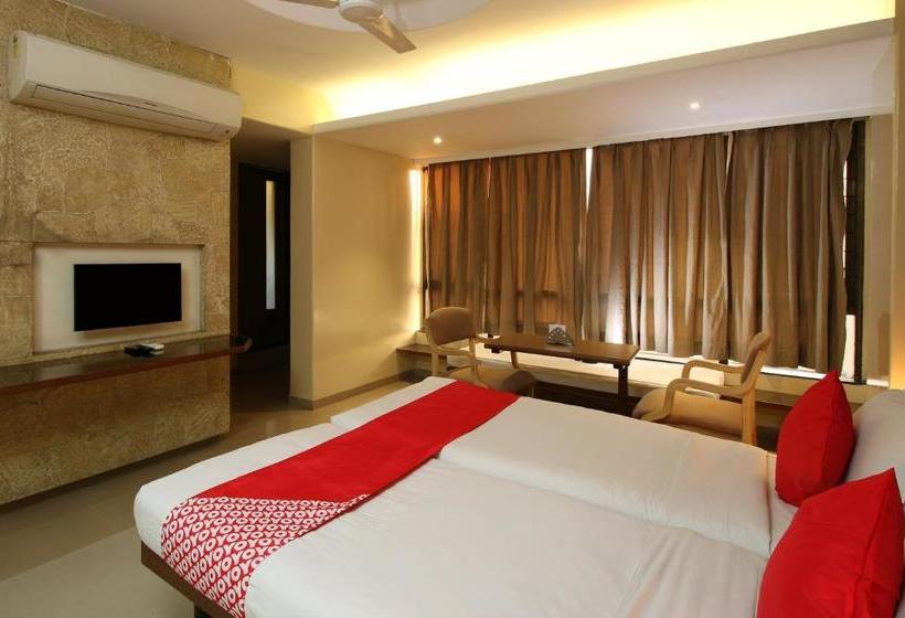 Hotelli Panchalee Deluxe