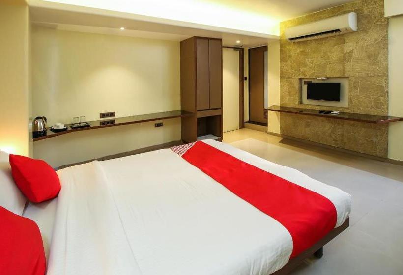 Hotelli Panchalee Deluxe