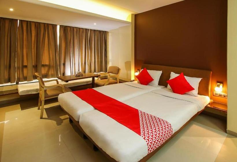 Hotelli Panchalee Deluxe