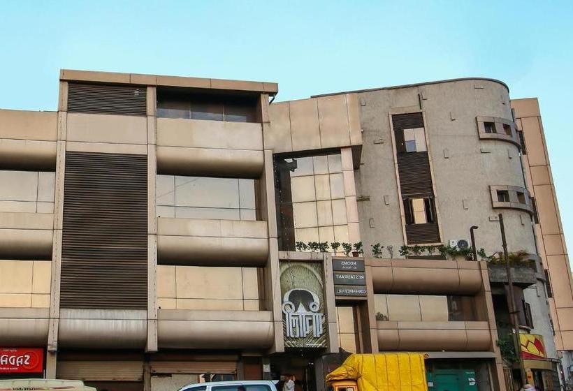 Hotelli Panchalee Deluxe