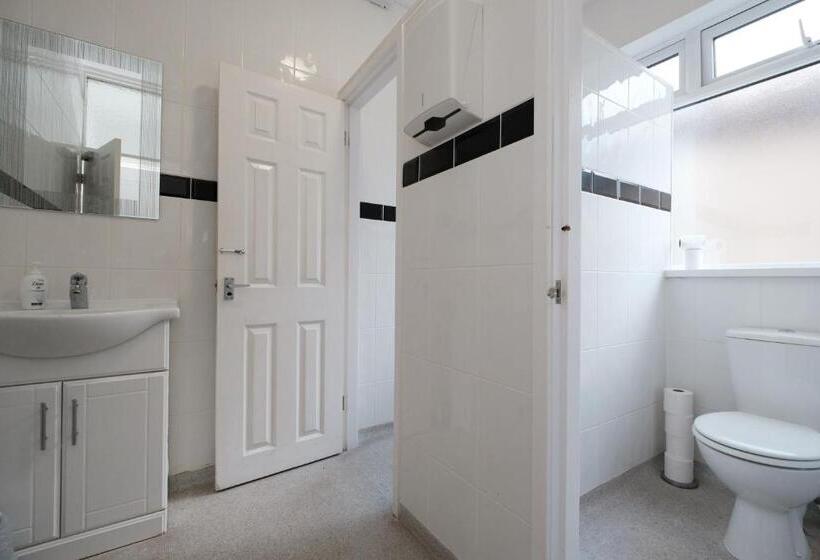 בית מלון כפרי The Pickering Park