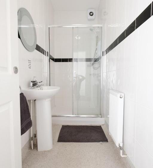 בית מלון כפרי The Pickering Park