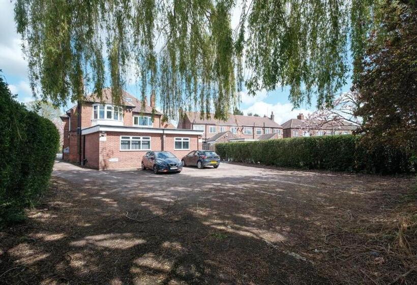 בית מלון כפרי The Pickering Park