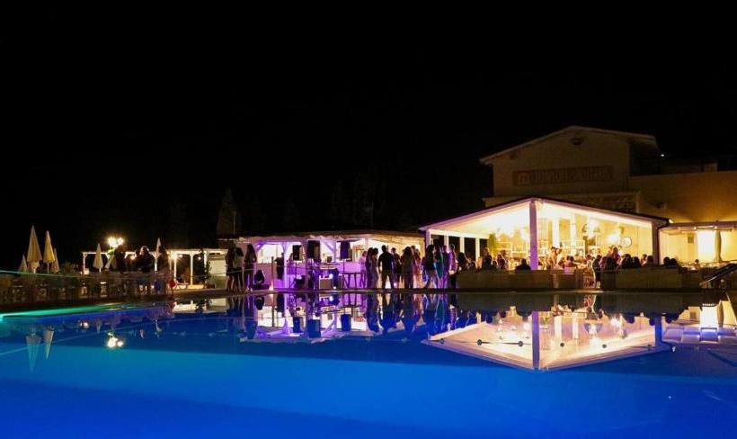 مبيت وإفطار Templum