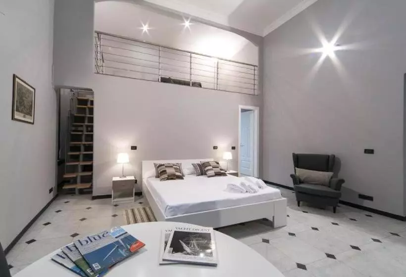 Aamiaismajoitus (B&B) Chiossone Suites