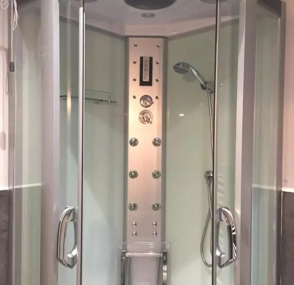 Aamiaismajoitus (B&B) Chiossone Suites