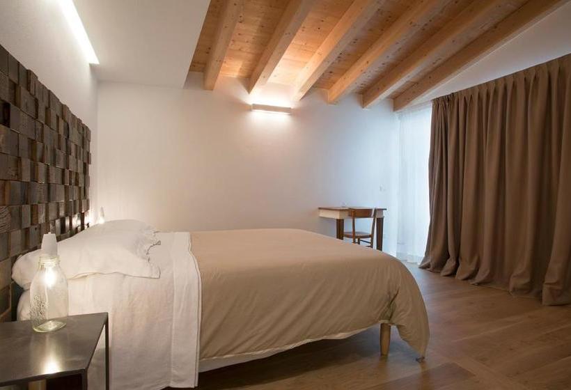 مبيت وإفطار Ortopì Country Canapa House