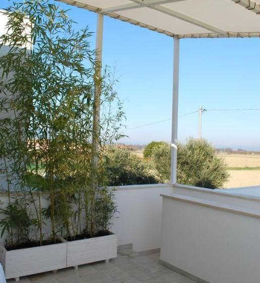 مبيت وإفطار Ortopì Country Canapa House