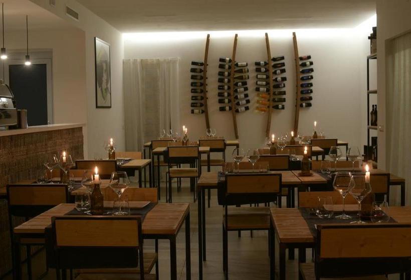 مبيت وإفطار Ortopì Country Canapa House