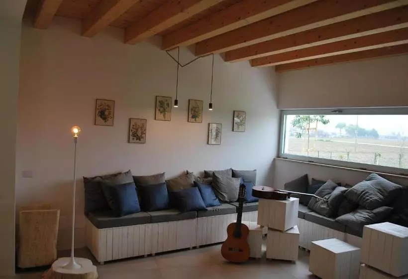 Aamiaismajoitus (B&B) Ortopì Country Canapa House