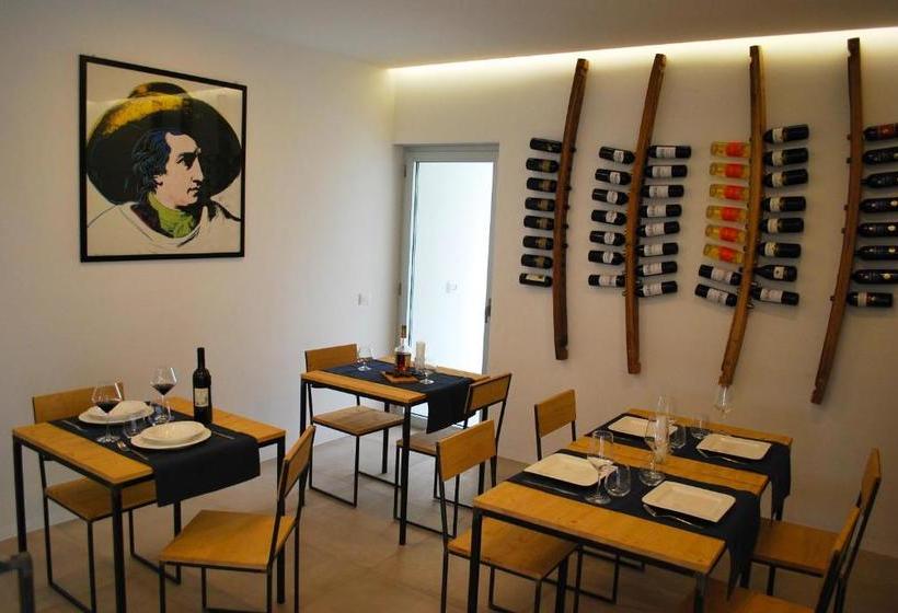 مبيت وإفطار Ortopì Country Canapa House