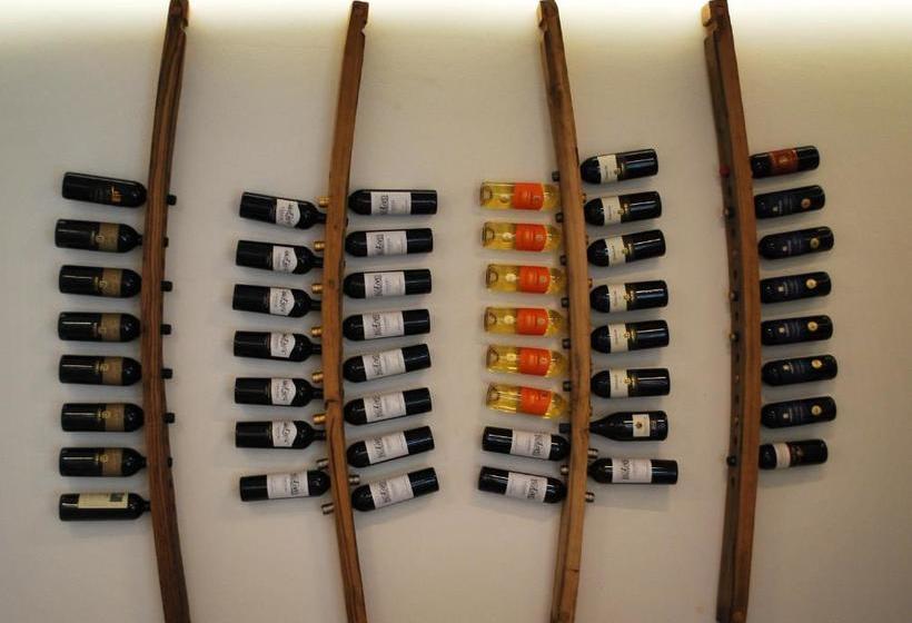 مبيت وإفطار Ortopì Country Canapa House