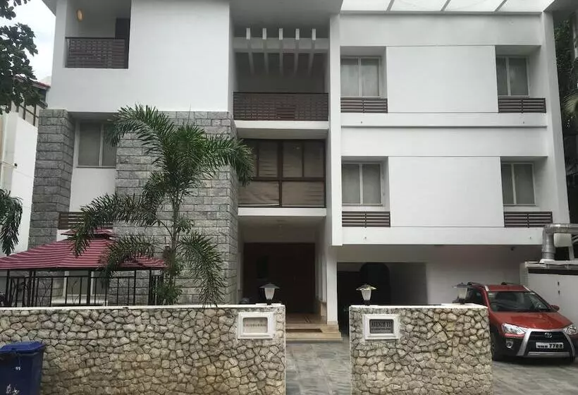 هتل Avenue 11 Boutique Residences, Poes Garden Chennai