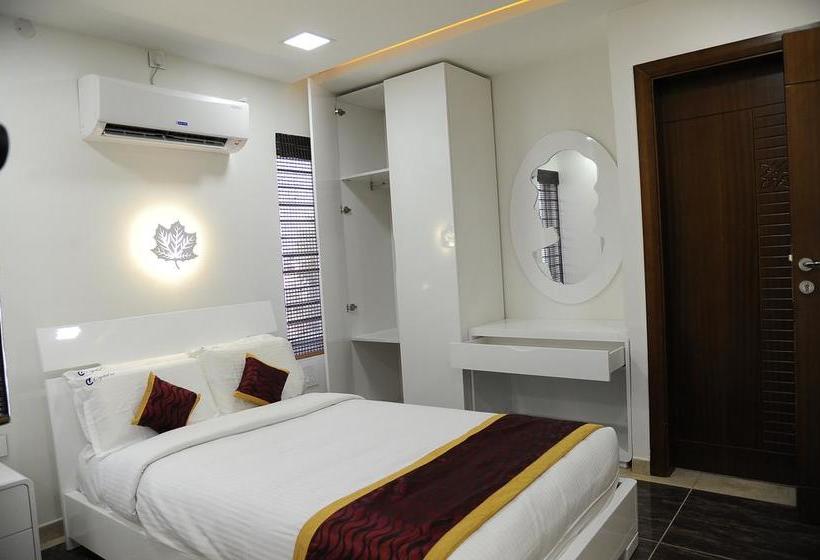 ホテル Genx Crystal Inn Chikmagaluru