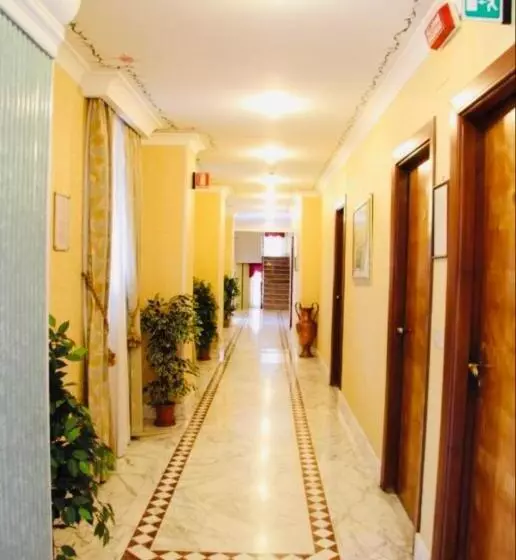 Hotelli Elvira Fiuggi