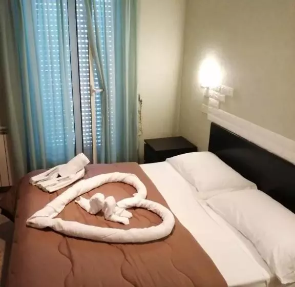 Hotelli Elvira Fiuggi