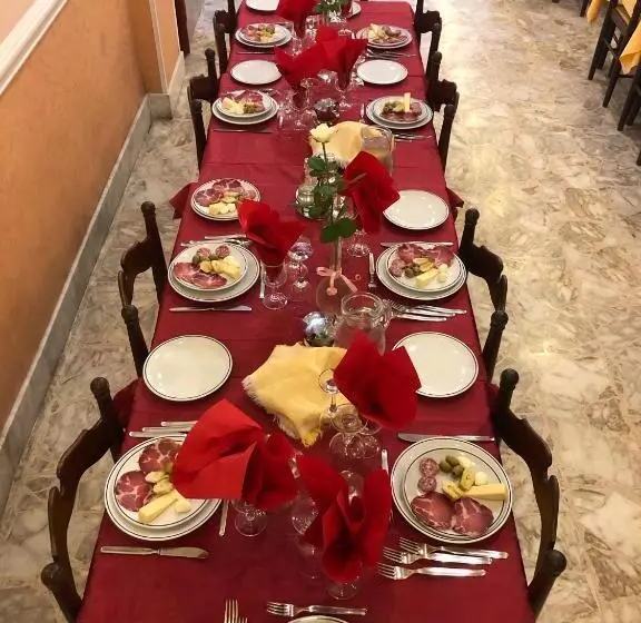 Hotelli Elvira Fiuggi