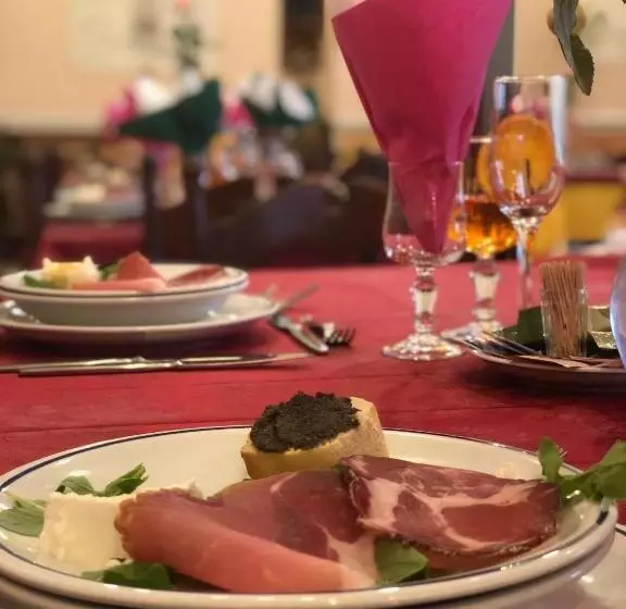 Hotelli Elvira Fiuggi