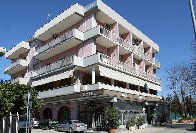 Отель Il Tricolore