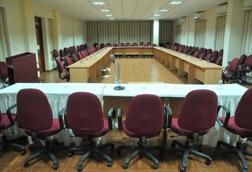 호텔 Infocity Club And Resort