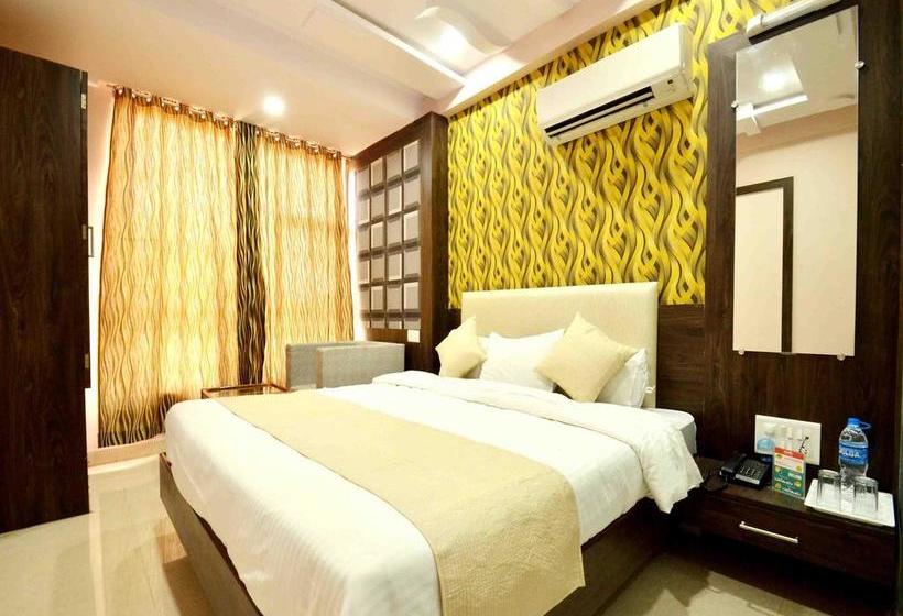 ホテル Aamantran Avenue