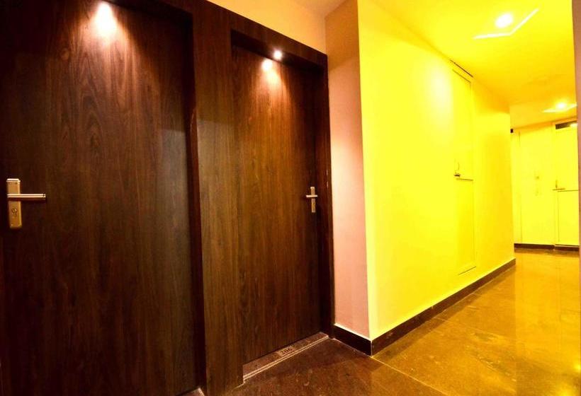 ホテル Aamantran Avenue