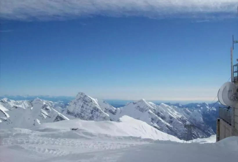 Hotelli Pensione Genzianella