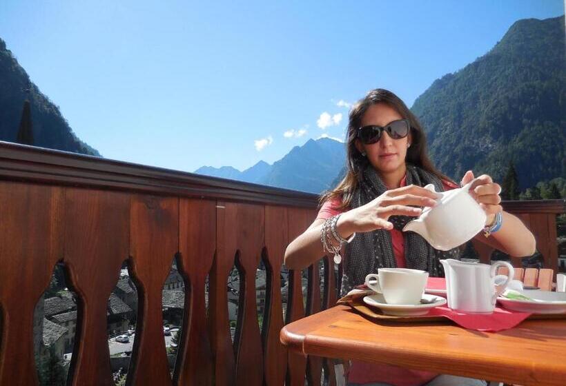 فندق Pensione Genzianella