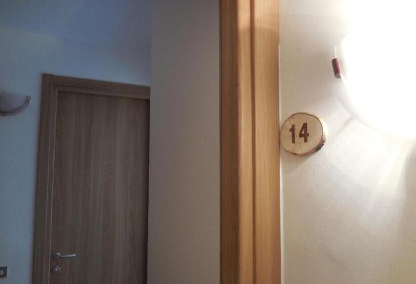 فندق Pensione Genzianella