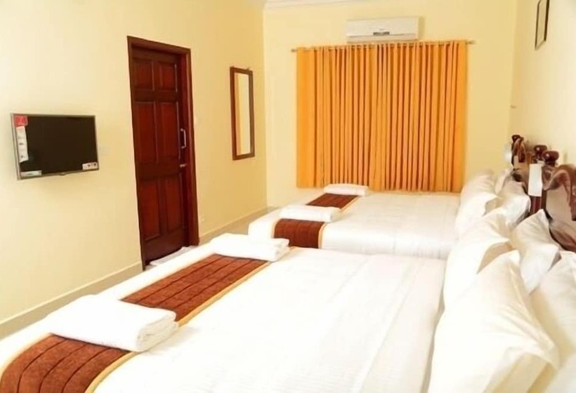 Отель Temple Citi