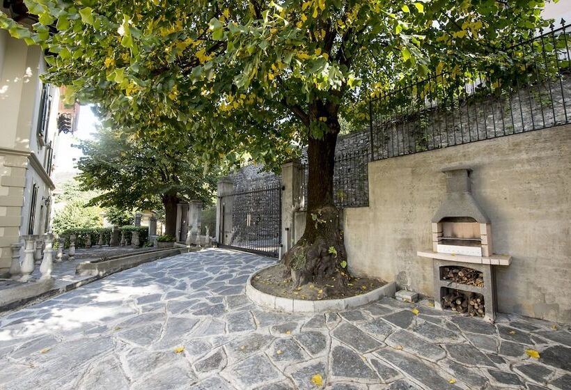 Villa Puccini Bed & Breakfast