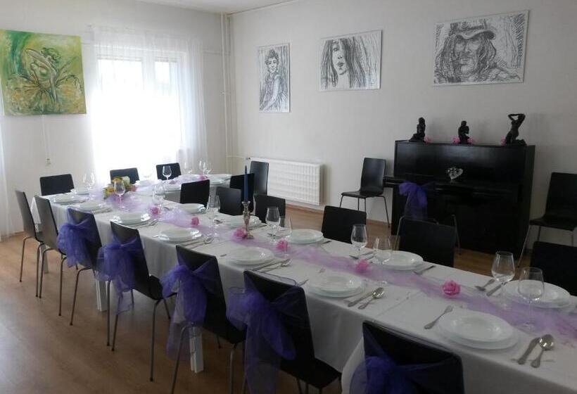 호스텔 Ubytovna Kubra