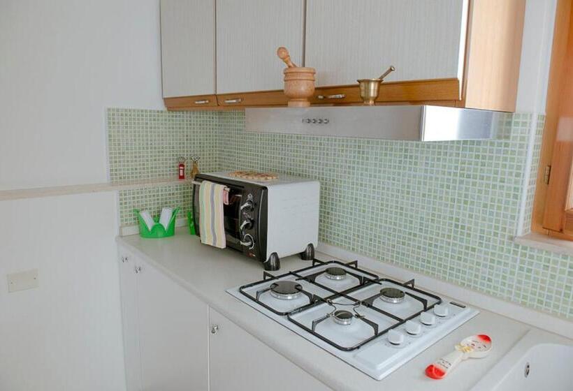 تختخواب و صبحانه A Due Passi Dal Centro