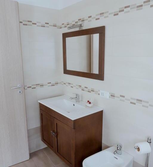 تختخواب و صبحانه A Due Passi Dal Centro