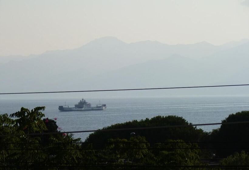 Bed and Breakfast Def House