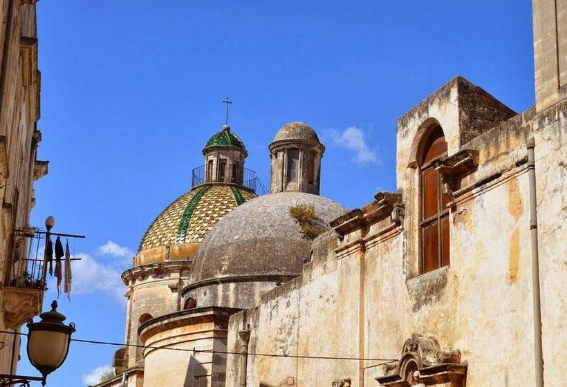 تختخواب و صبحانه Magnolia