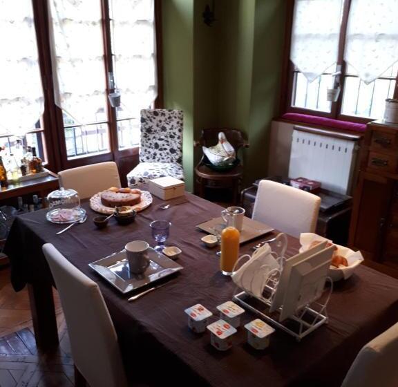 مبيت وإفطار La Taverna Dei Gufi