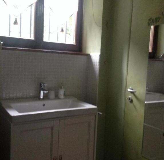 مبيت وإفطار La Taverna Dei Gufi