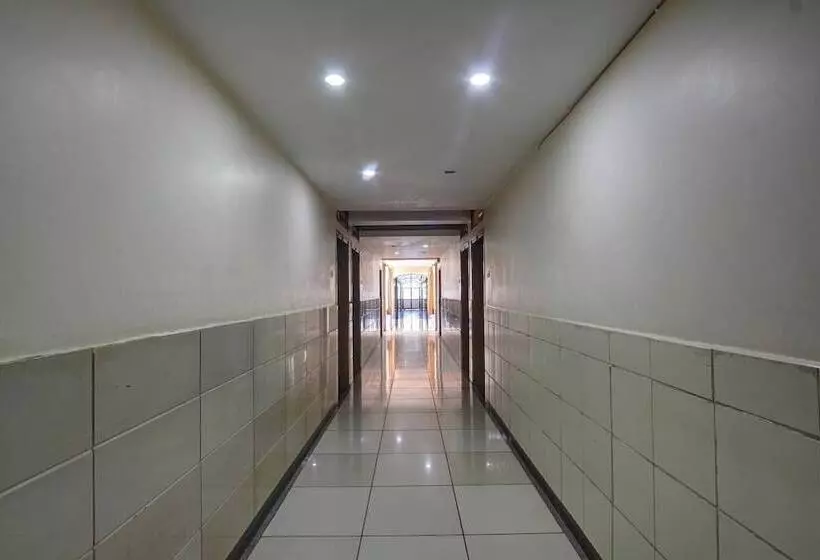 Aamiaismajoitus (B&B) Rajsangam International