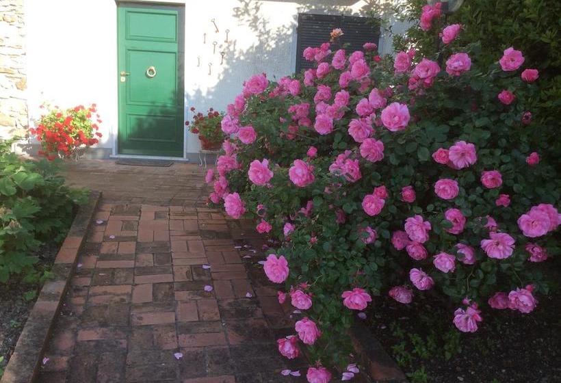 تختخواب و صبحانه Villetta Bisio