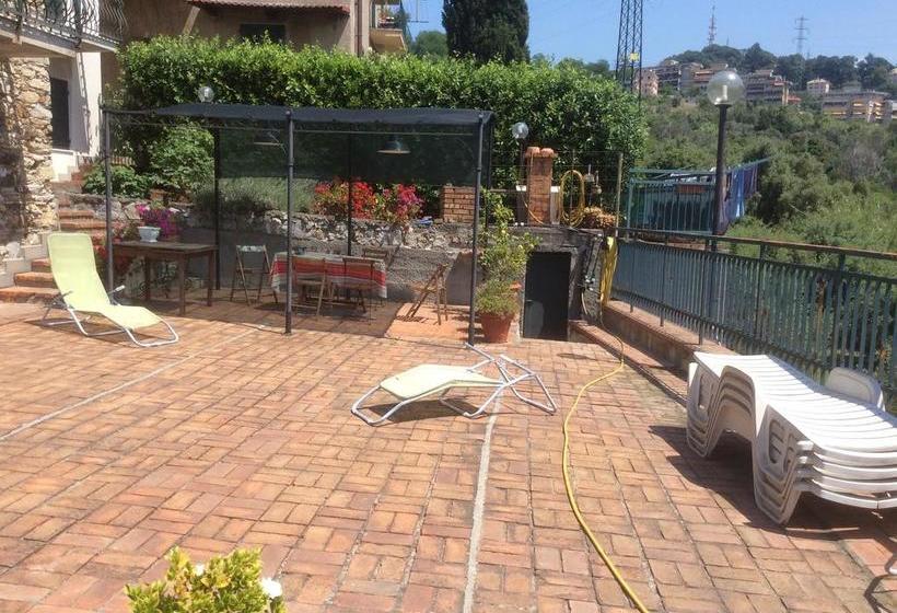 تختخواب و صبحانه Villetta Bisio