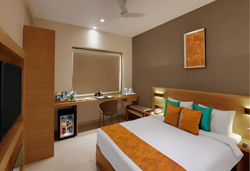 Click Hotel Bhuj