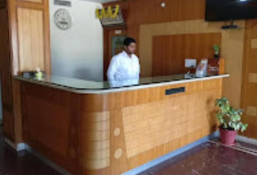 هتل Akshaya Palace Inn