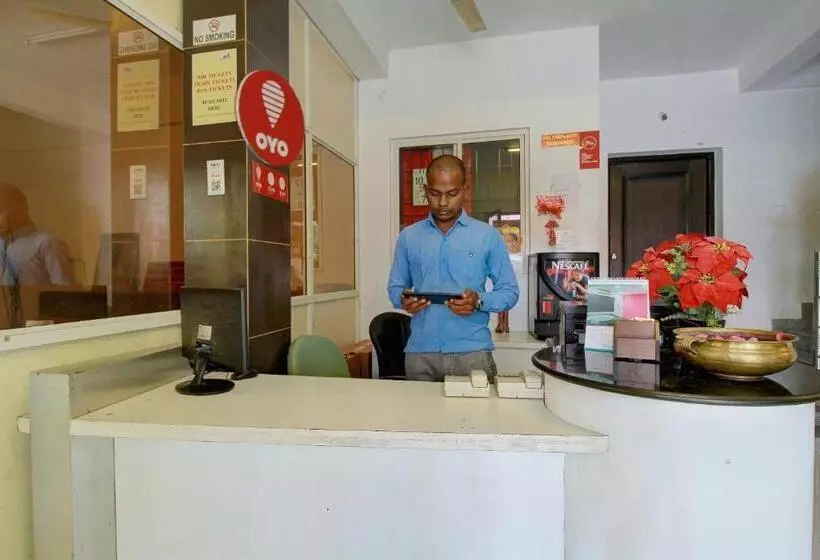 Hotelli O The Mangrove Wood Residency