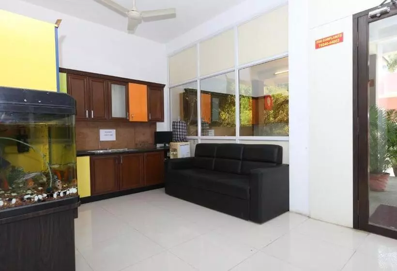 Hotelli O The Mangrove Wood Residency