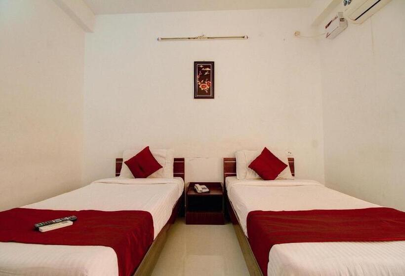 酒店 O The Mangrove Wood Residency