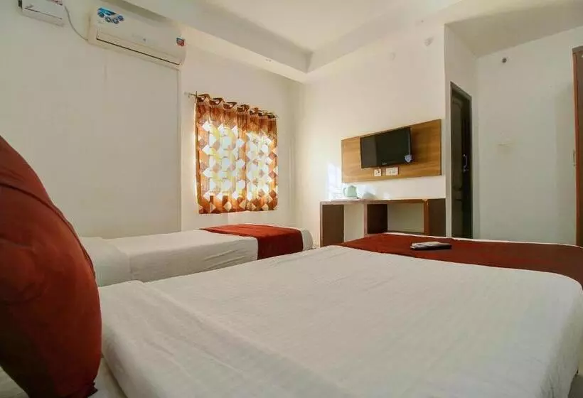 Hotelli O The Mangrove Wood Residency