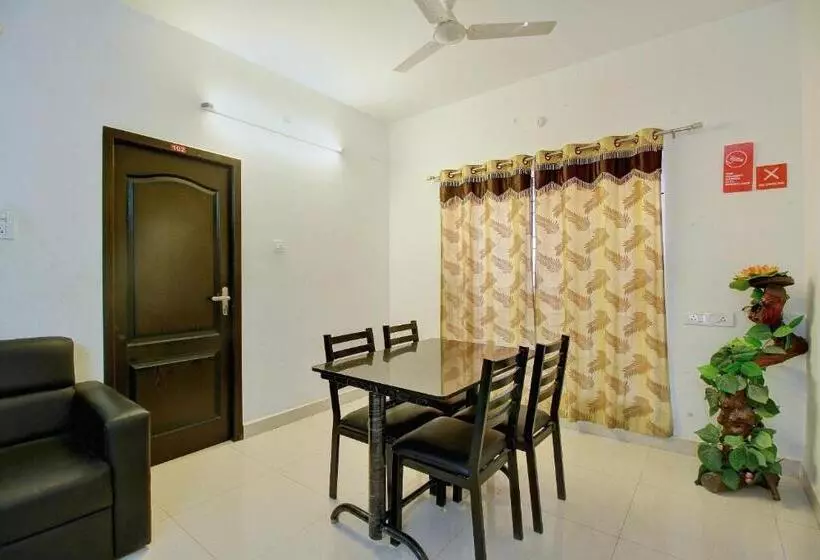 Hotelli O The Mangrove Wood Residency