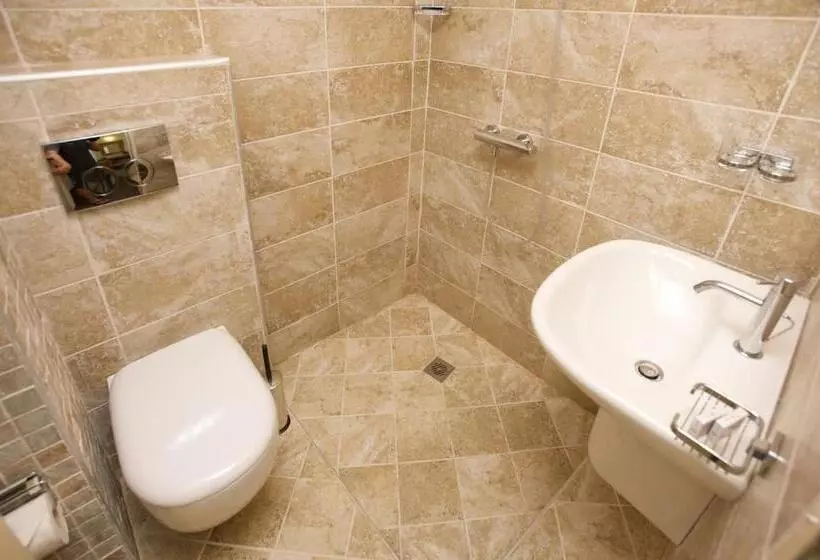 Jeravi Club Hotel   All Inclusive