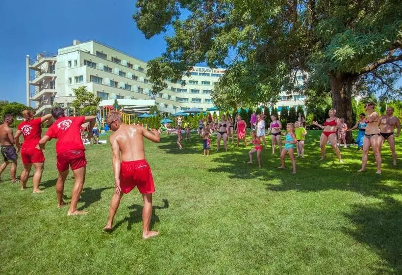 Jeravi Club Hotel   All Inclusive
